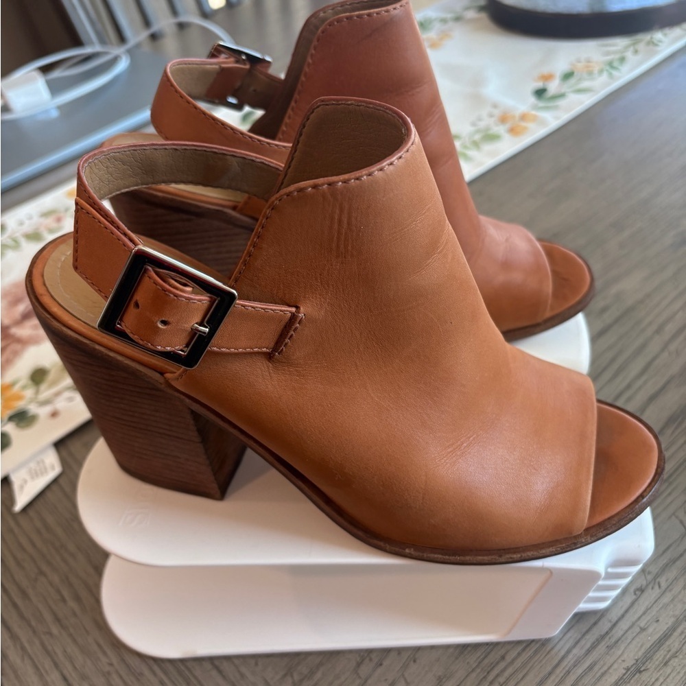 Steve Madden Cognac Open-Toe Block Heel Sandals with Buckle